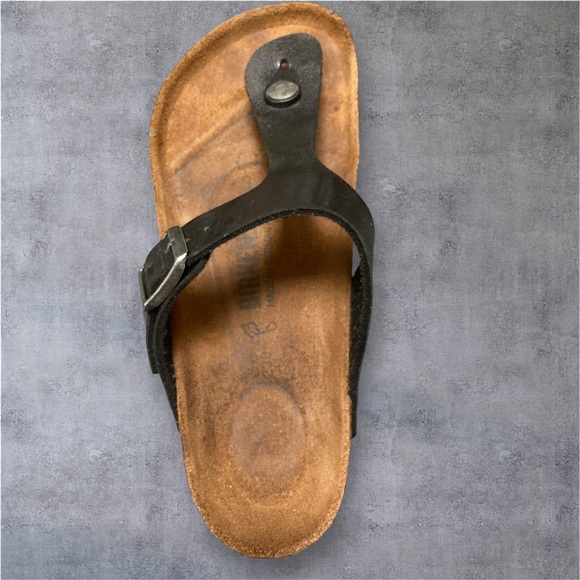 Black Birkenstock Gizeh Sandals Size 36 (5-5.5) EUC - Picture 6 of 13